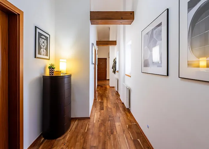 Apartman Days - Sattic With Ac Next To Old Town Square Prága