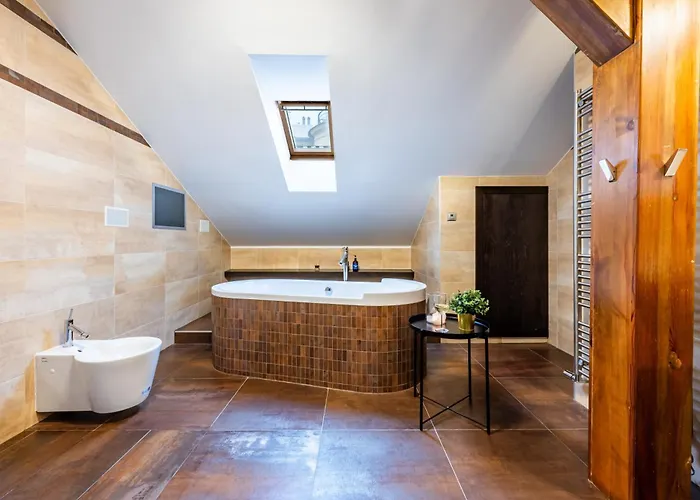 Apartman Days - Sattic With Ac Next To Old Town Square