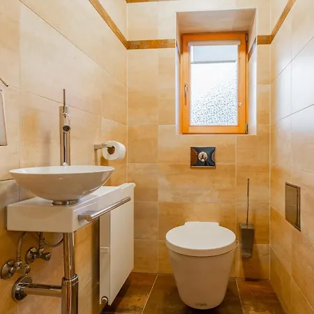 Apartment Days - Spacious 117m2 Attic Retreat W Ac - Near Old Town Sq