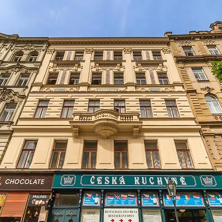 Apartment Days - Spacious 117m2 Attic Retreat W Ac - Near Old Town Sq Prag