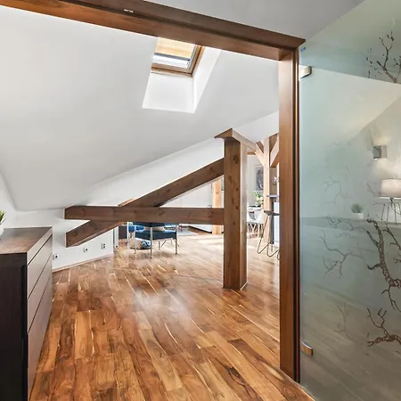 Apartment Days - Spacious 117m2 Attic Retreat W Ac - Near Old Town Sq