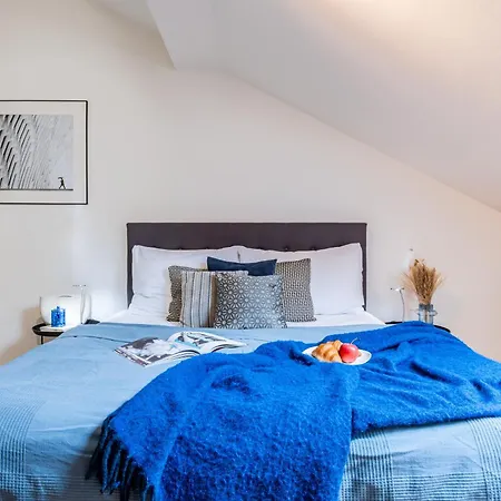 Days - Sattic With Ac Next To Old Town Square Appartement Praag